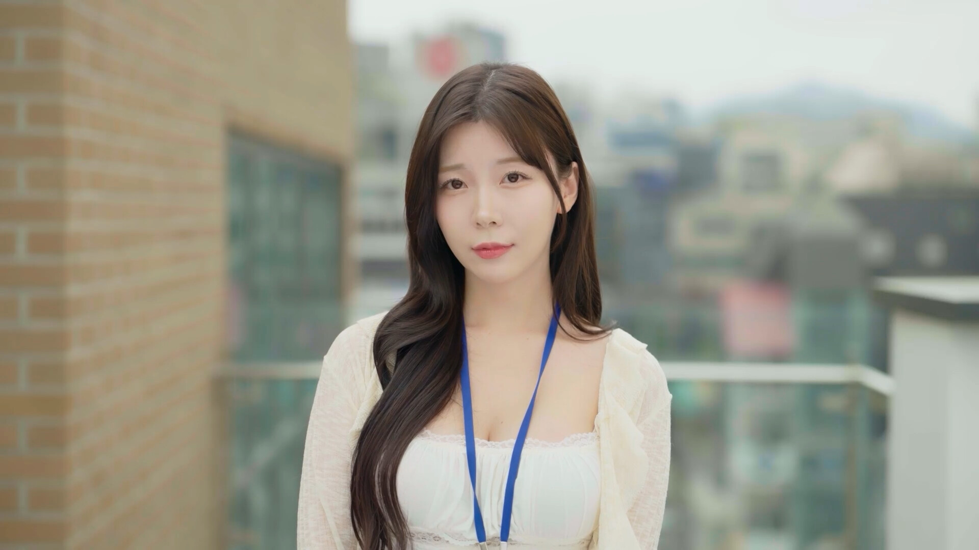 《嘘, 美女拍摄中》中文版