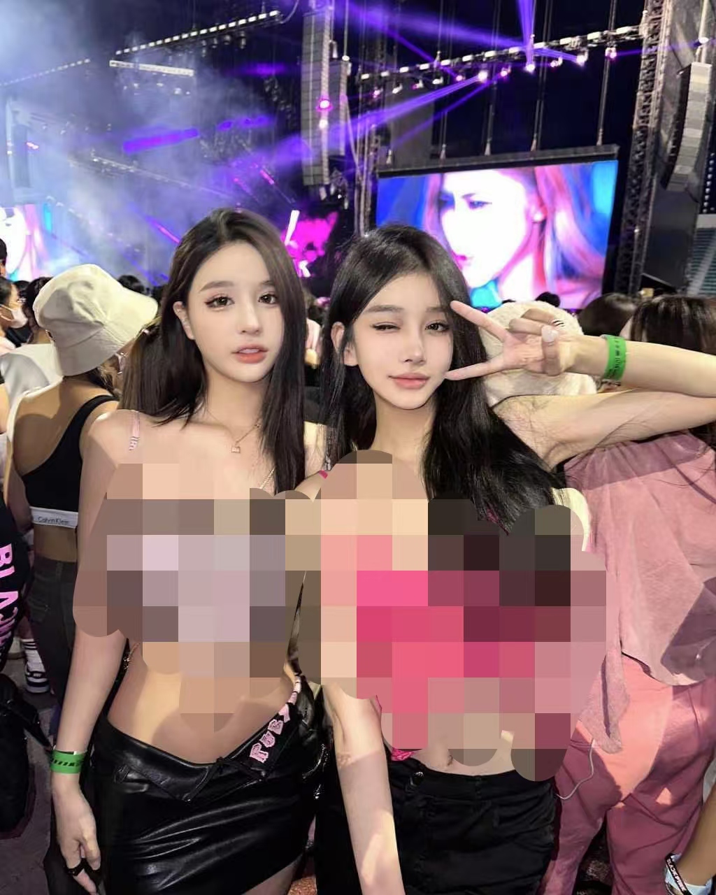 ai一键去衣/倮体/换脸/黑丝/情趣内衣/,绿色纯净版 ! 第2张 ai一键去衣/倮体/换脸/黑丝/情趣内衣/,绿色纯净版 !