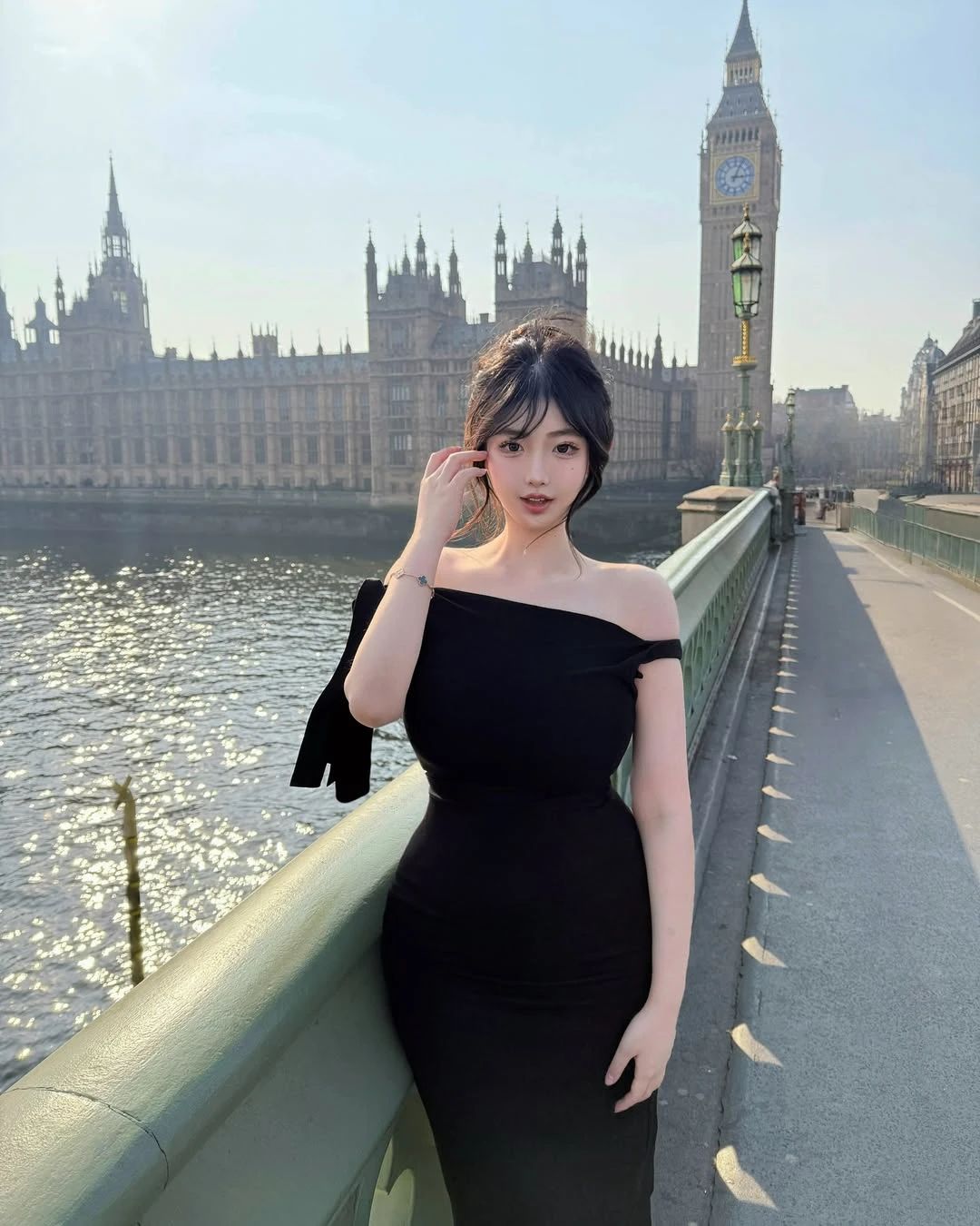 丰满身材加上这超凶上围,简直是绝了!!! 第12张 丰满身材加上这超凶上围,简直是绝了!!!