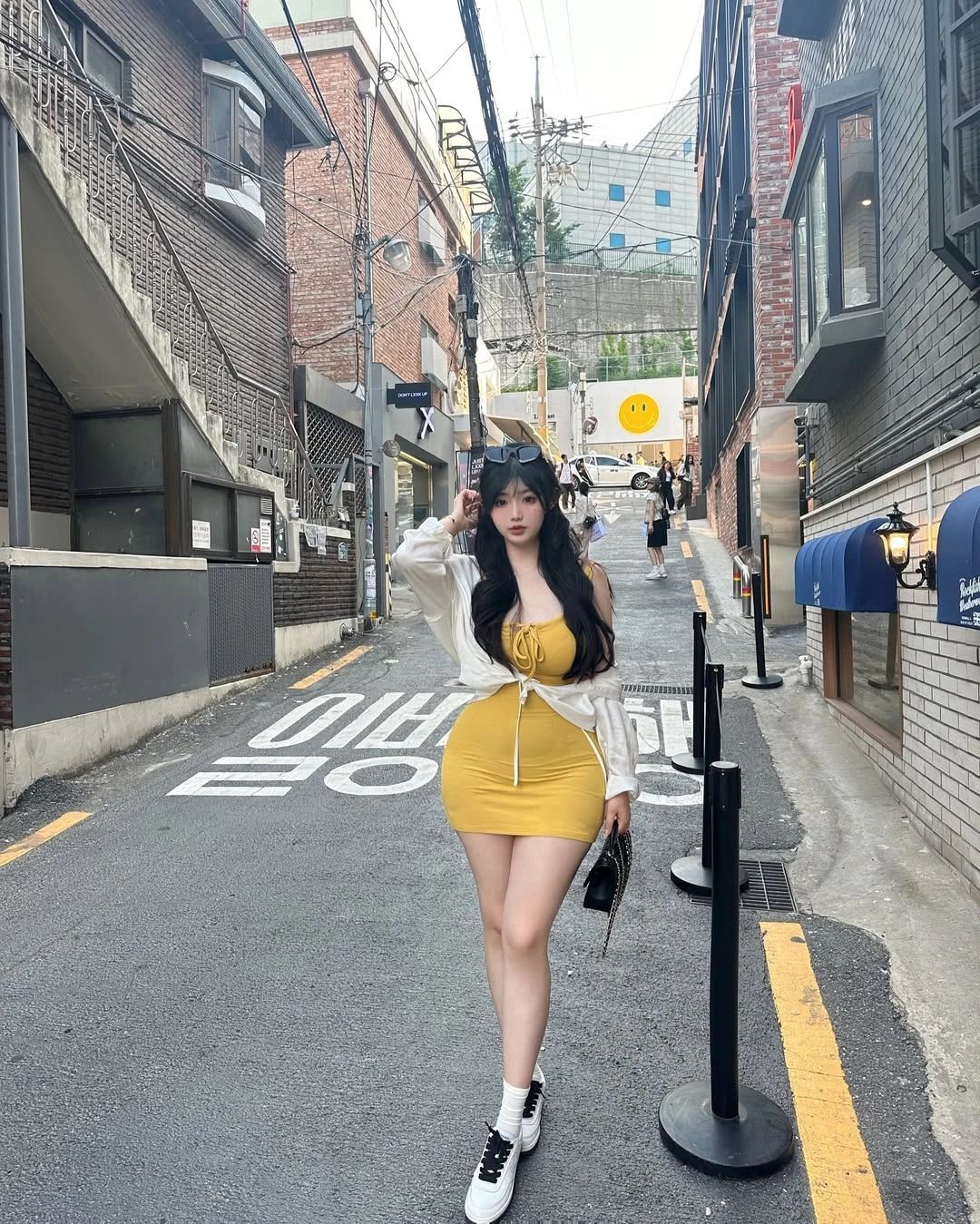 丰满身材加上这超凶上围,简直是绝了!!! 第18张 丰满身材加上这超凶上围,简直是绝了!!!