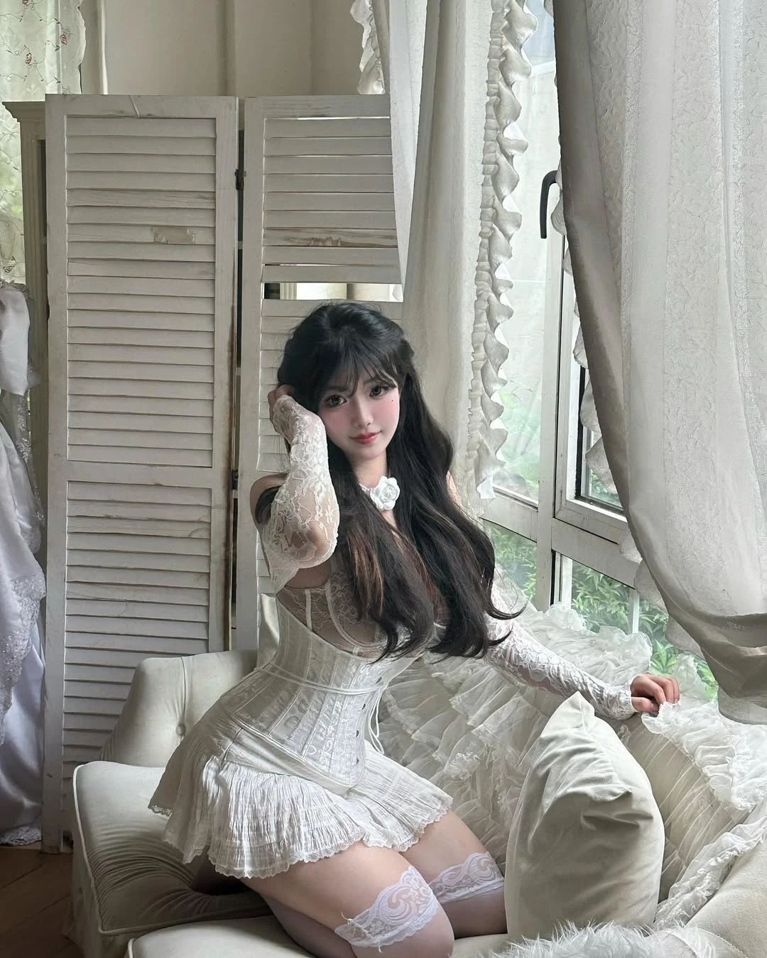 丰满身材加上这超凶上围,简直是绝了!!! 第22张 丰满身材加上这超凶上围,简直是绝了!!!