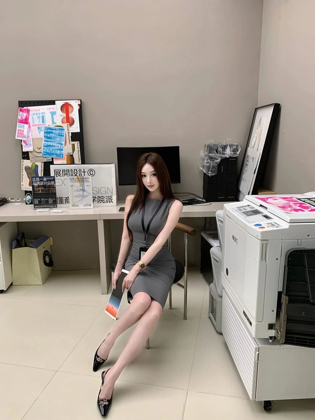 高颜值美女加上这黑丝美腿,简直是绝了!!! 第8张 高颜值美女加上这黑丝美腿,简直是绝了!!!