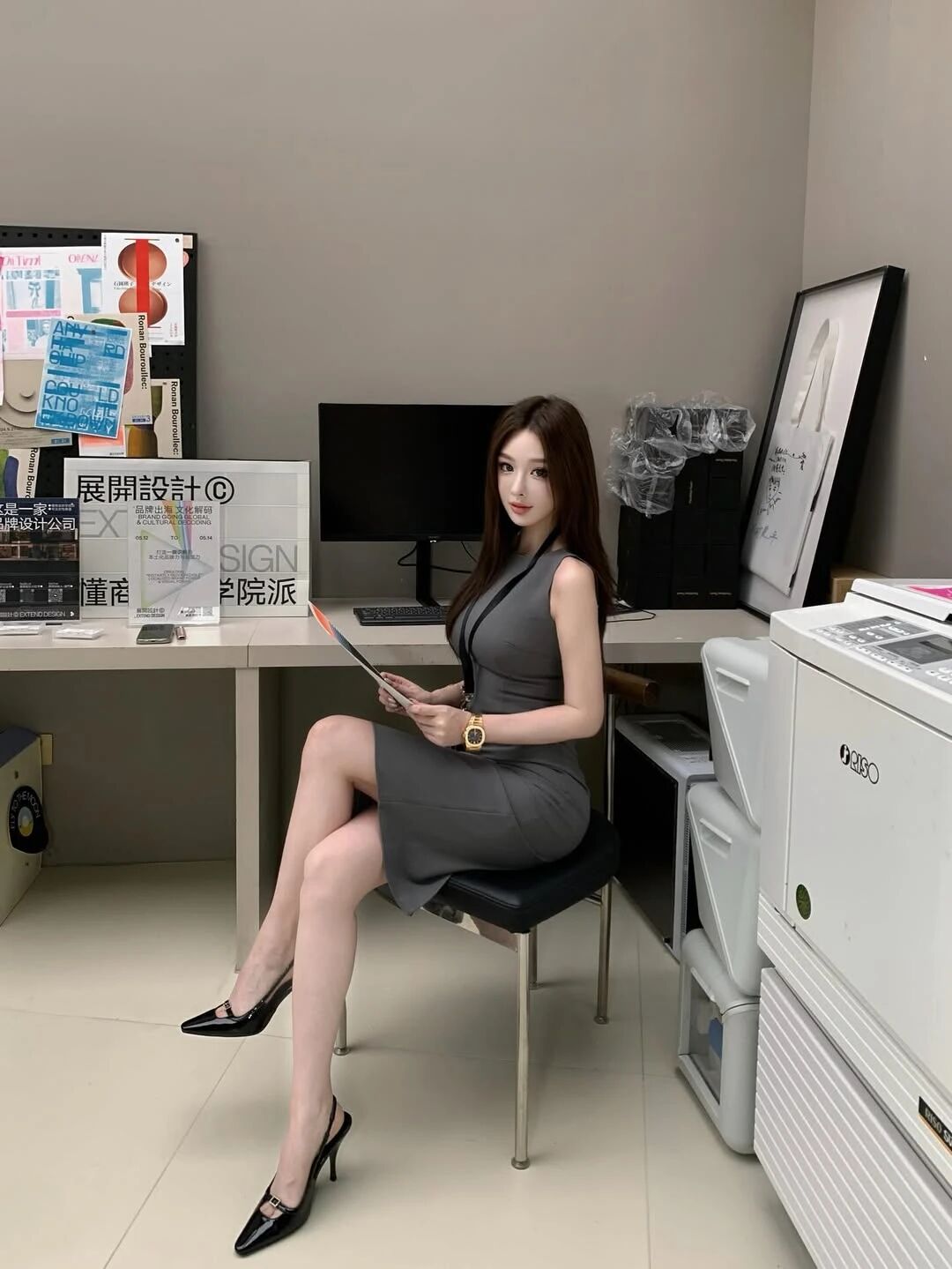 高颜值美女加上这黑丝美腿,简直是绝了!!! 第9张 高颜值美女加上这黑丝美腿,简直是绝了!!!